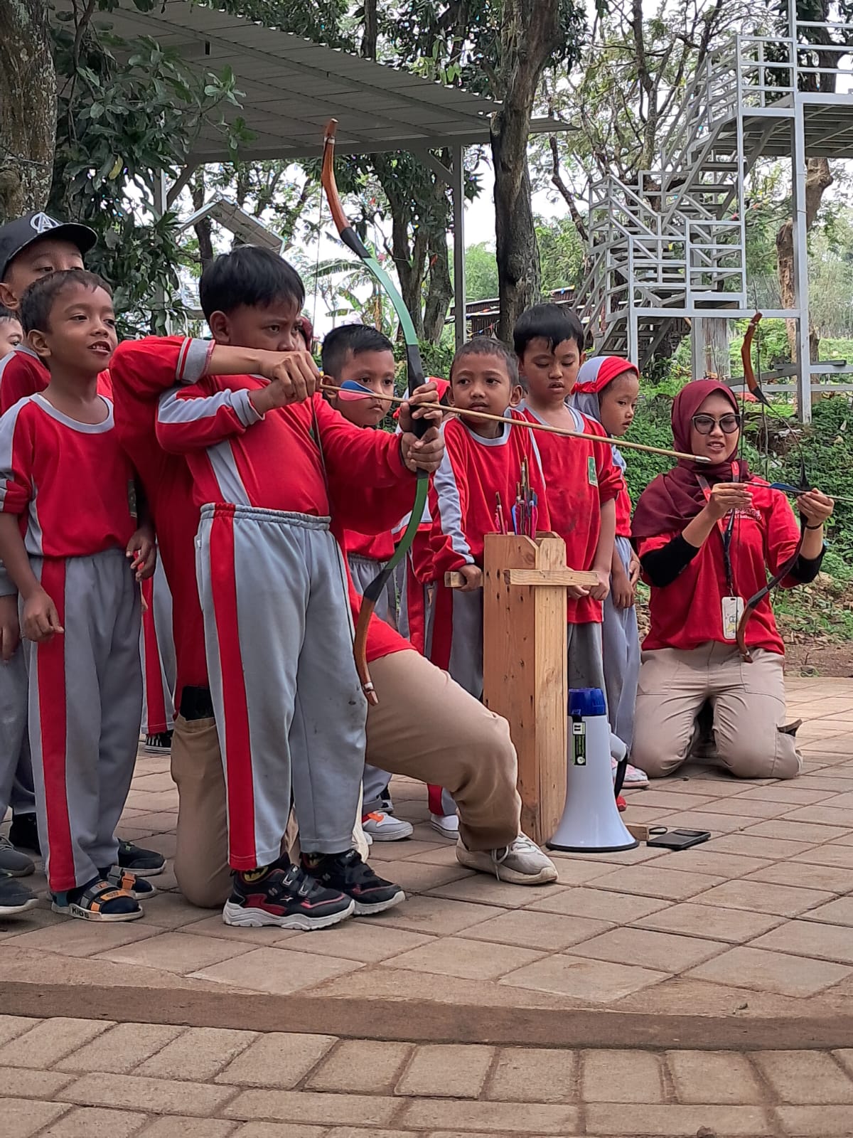 Outdoor Learning RA Darul Muttaqin Sadang di Lembah Pandawa
